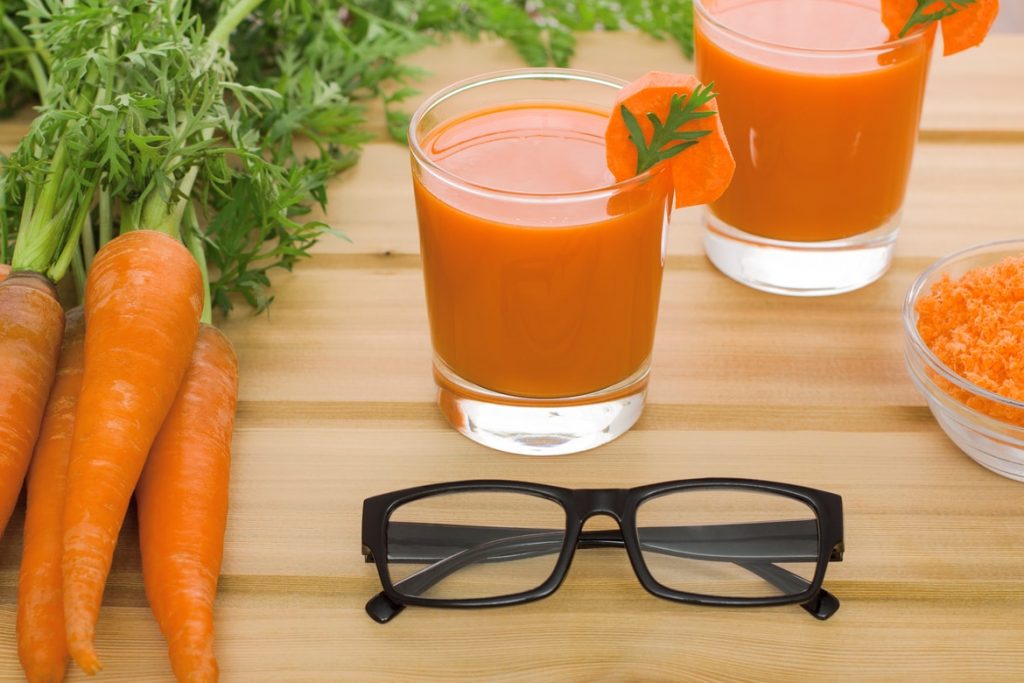 CARROT HELP IN EYE HEALTH